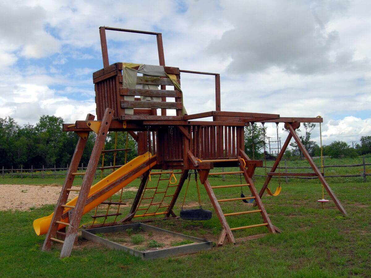 Pecan River Ranch Accommodations - Play Area